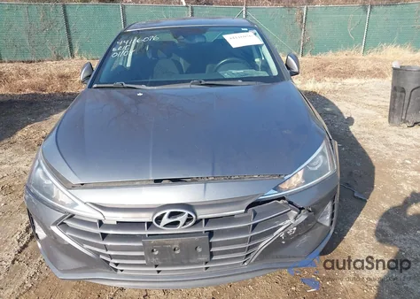 2019 Hyundai Elantra Value Edition z USA, uszkodzony, nr VIN 5NPD84LF5KH445034